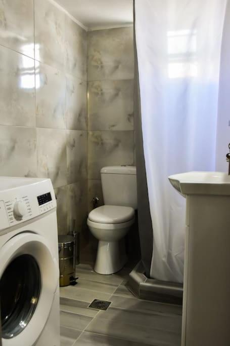 Μονοκατοικία Δίπλα Στην Θάλασσα 살라미스 외부 사진